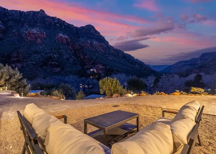 Of The World Retreat Oak Creek Canyon Holiday home *