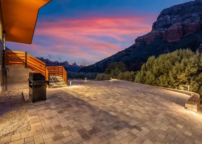 Of The World Retreat Oak Creek Canyon